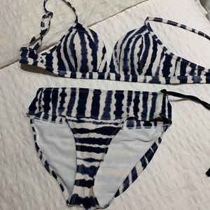 Athleta tie dye swimsuit